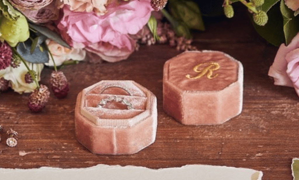 Wedding rings with pink case