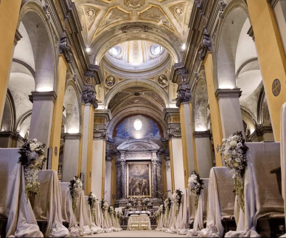 inside view of a church for a catholic wedding in Rome