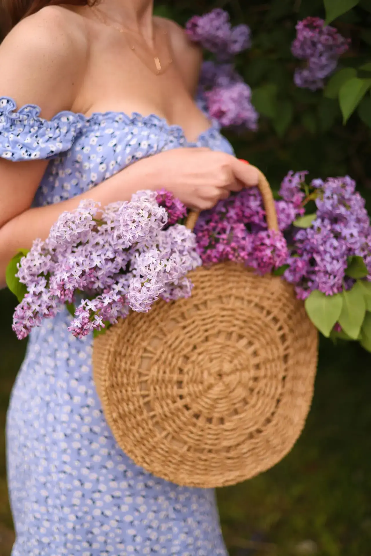 lilacs spring wedding flowers