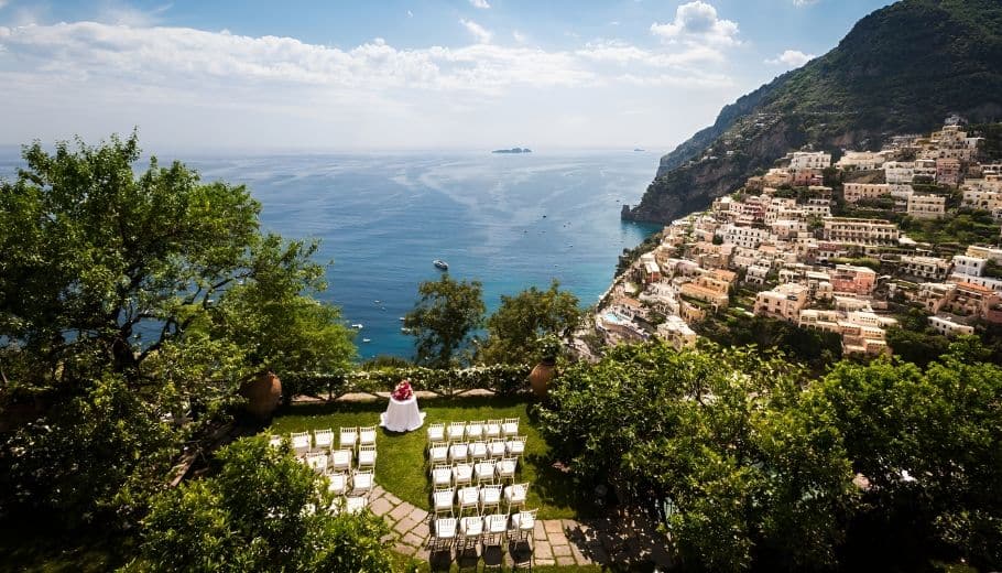 Villa San Giacomo, a stunning coastal venue on the Amalfi Coast, ideal for unforgettable weddings in Italy.